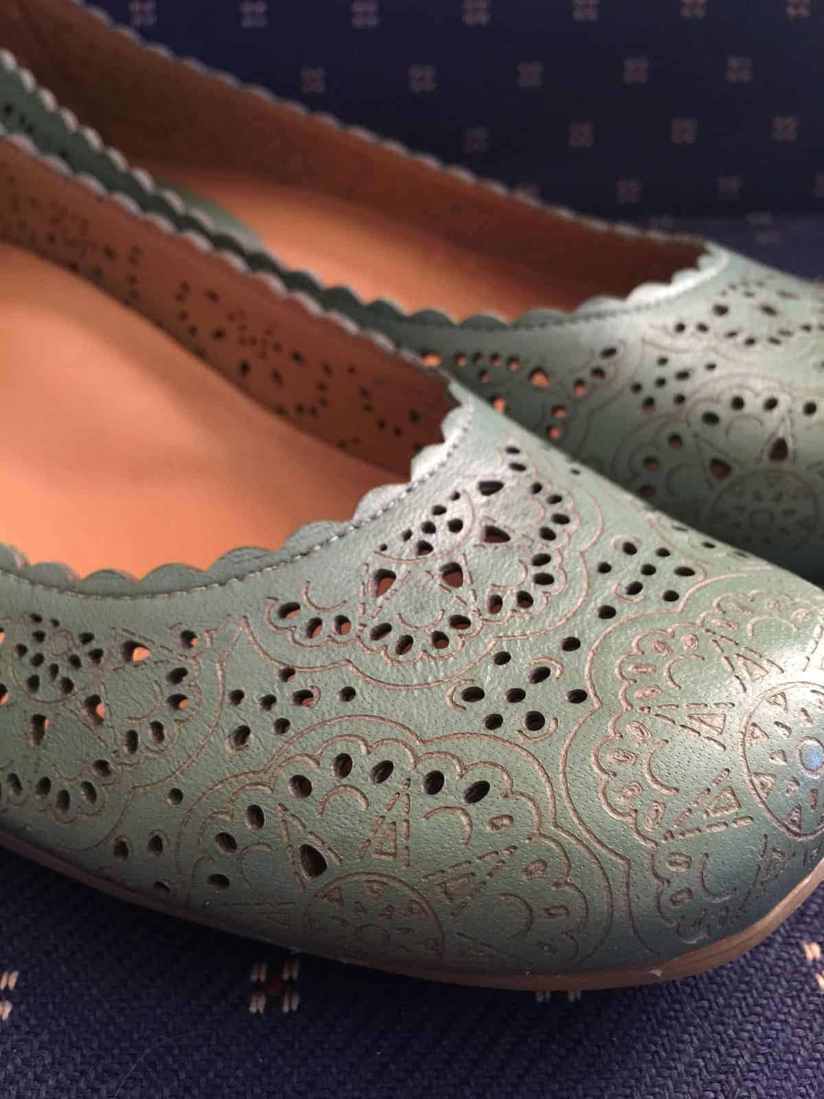 vans authentic amazon