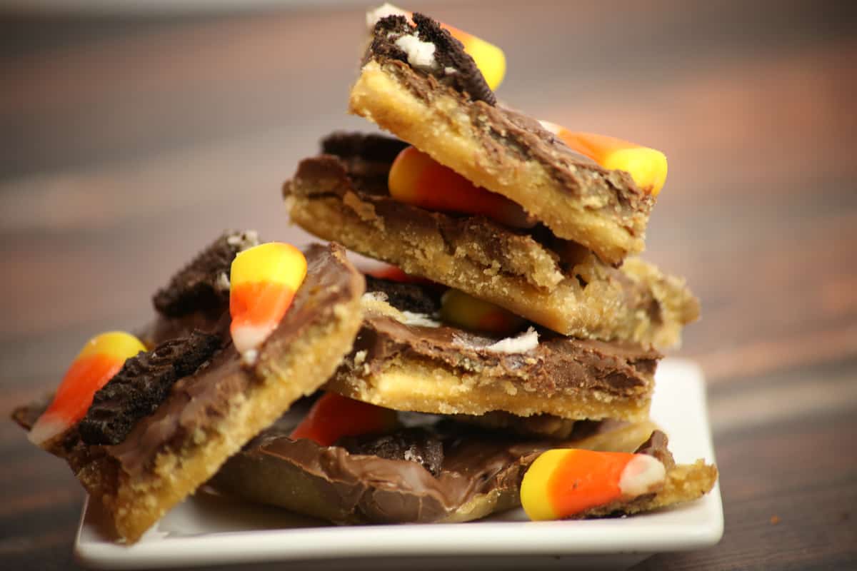 A close up of chocolate on a plate, with Oreo and Candy