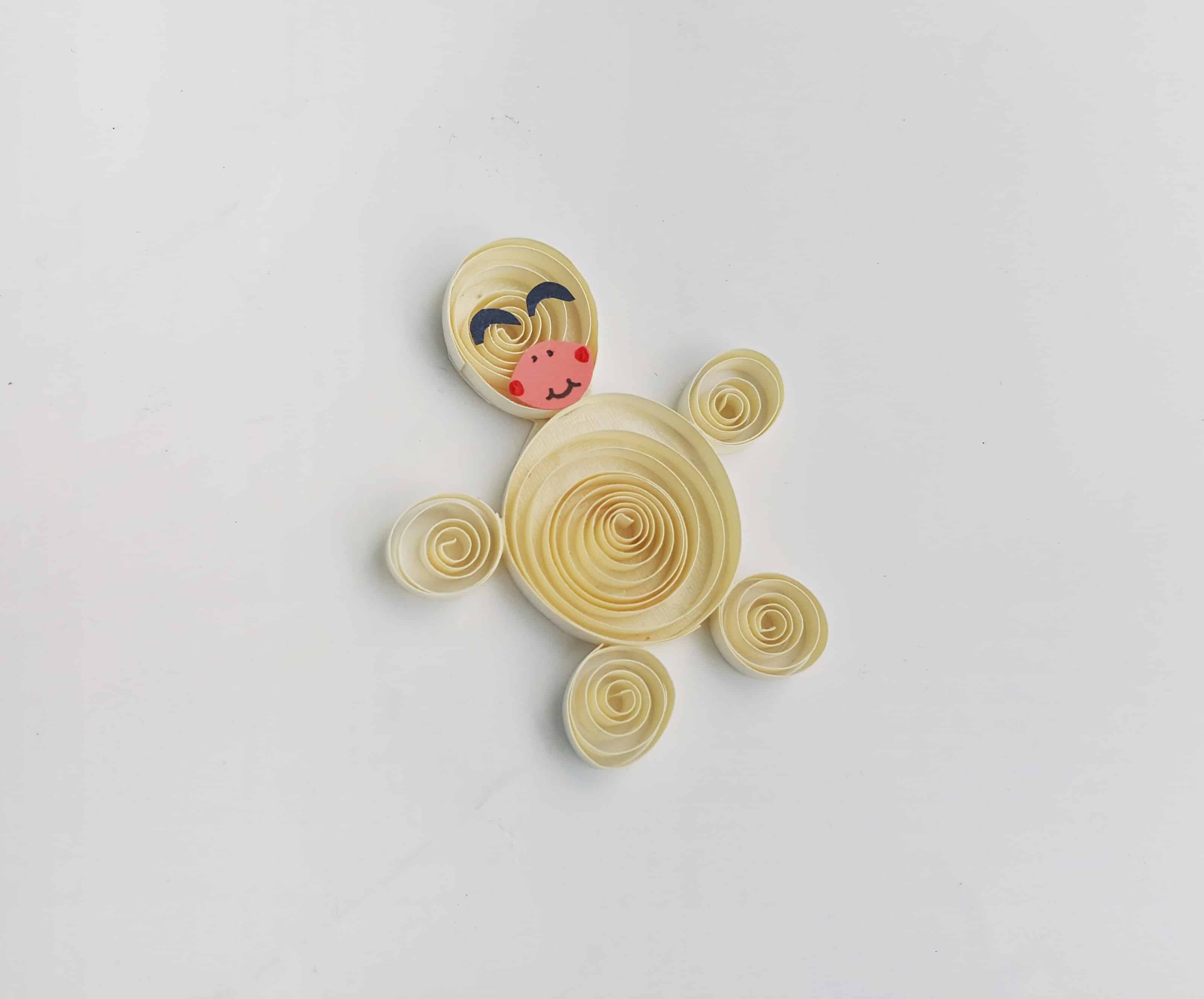 small pieces of paper quilled