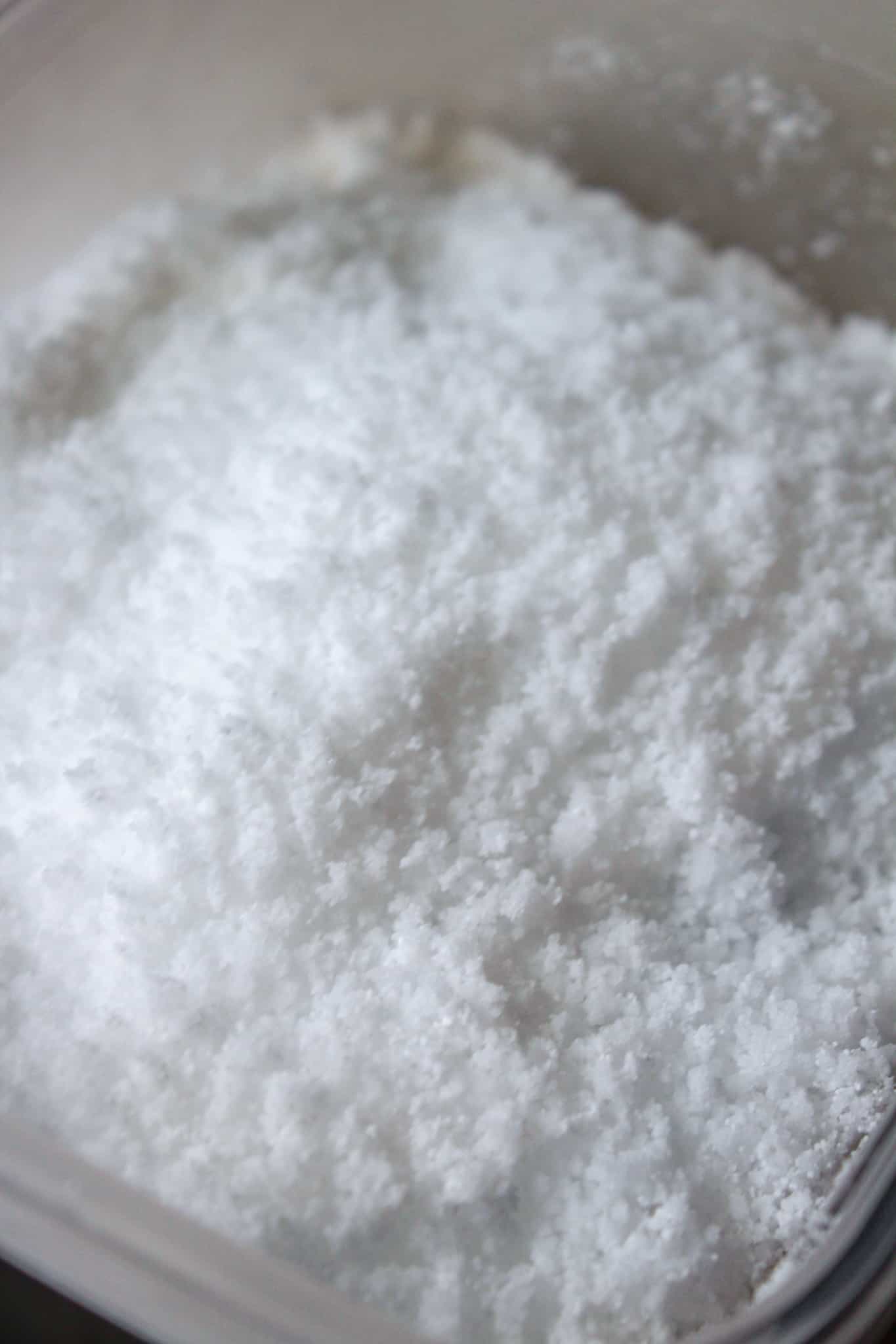 Close up of borax in container