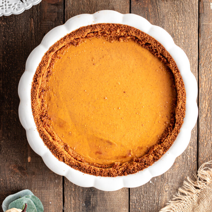 How to make pumpkin pie with graham cracker crust - A Sparkle of Genius