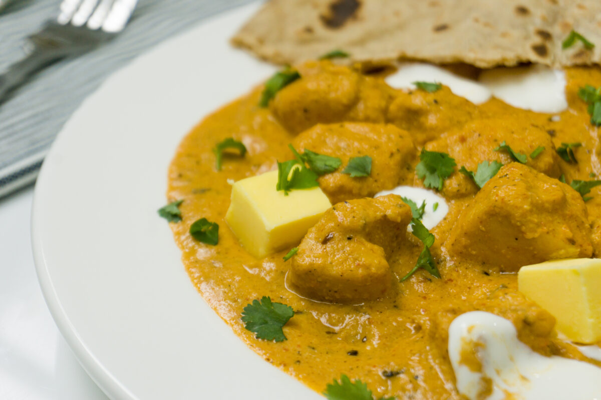 butter chicken a plate