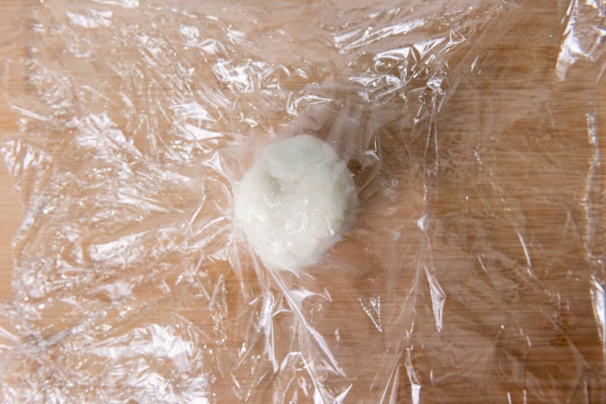 putting ball under plastic wrap