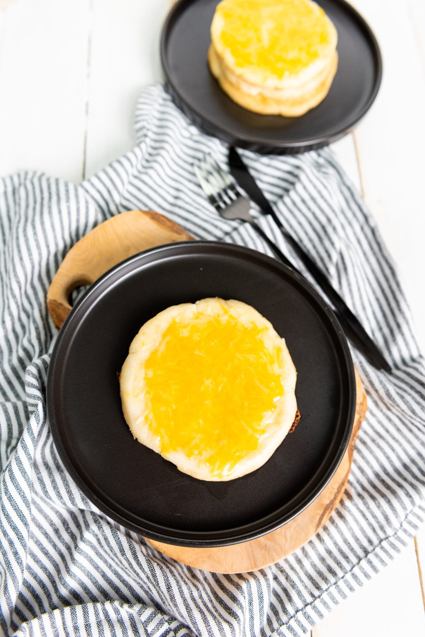 how to make arepas con queso