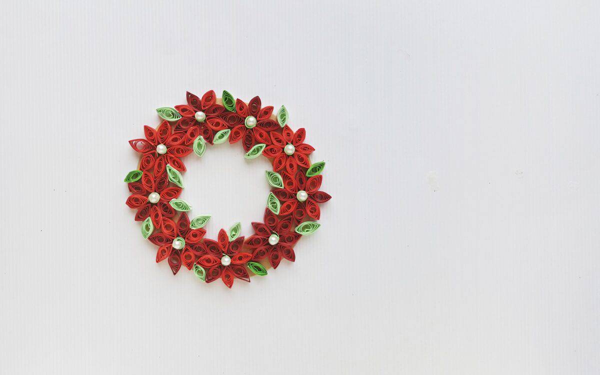 finished Quilled Christmas Wreath